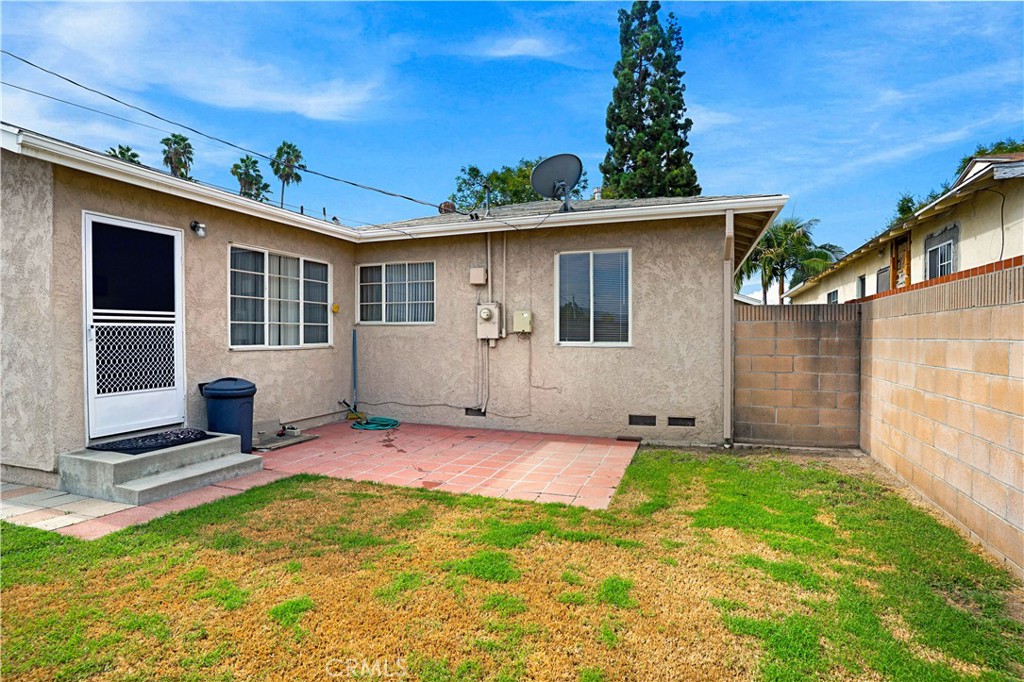 13337 Trumball Property Photo 34