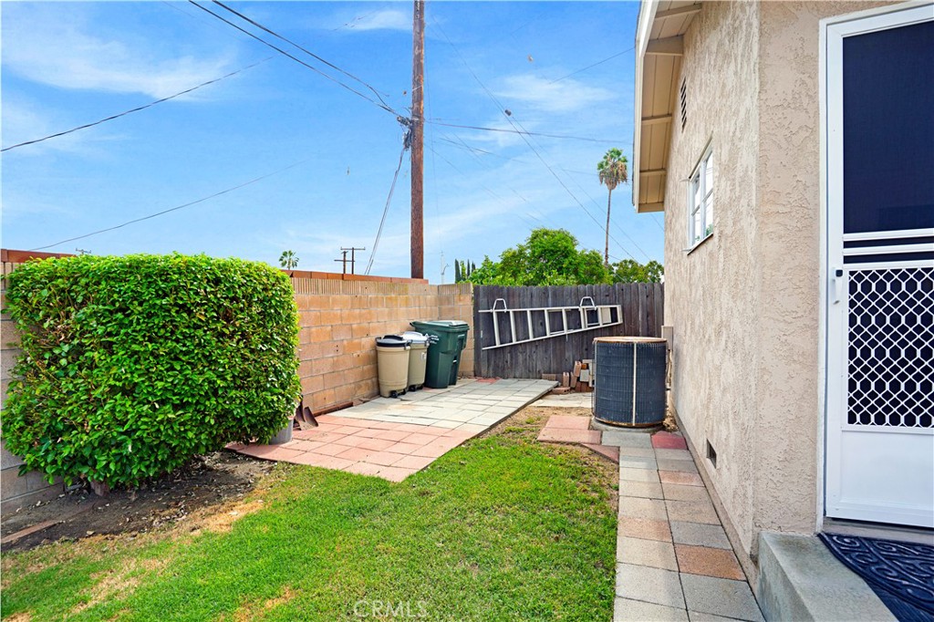 13337 Trumball Property Photo 35