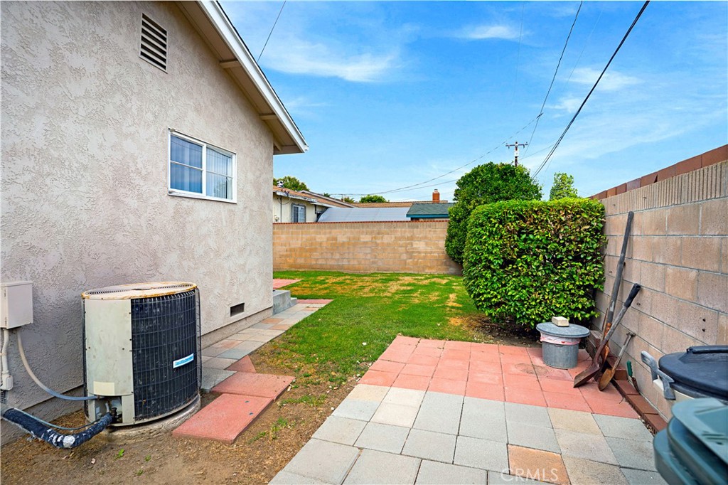 13337 Trumball Property Photo 36