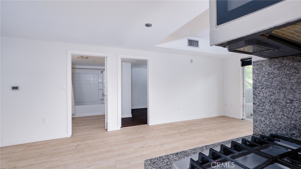 875 G 204 Property Photo 23