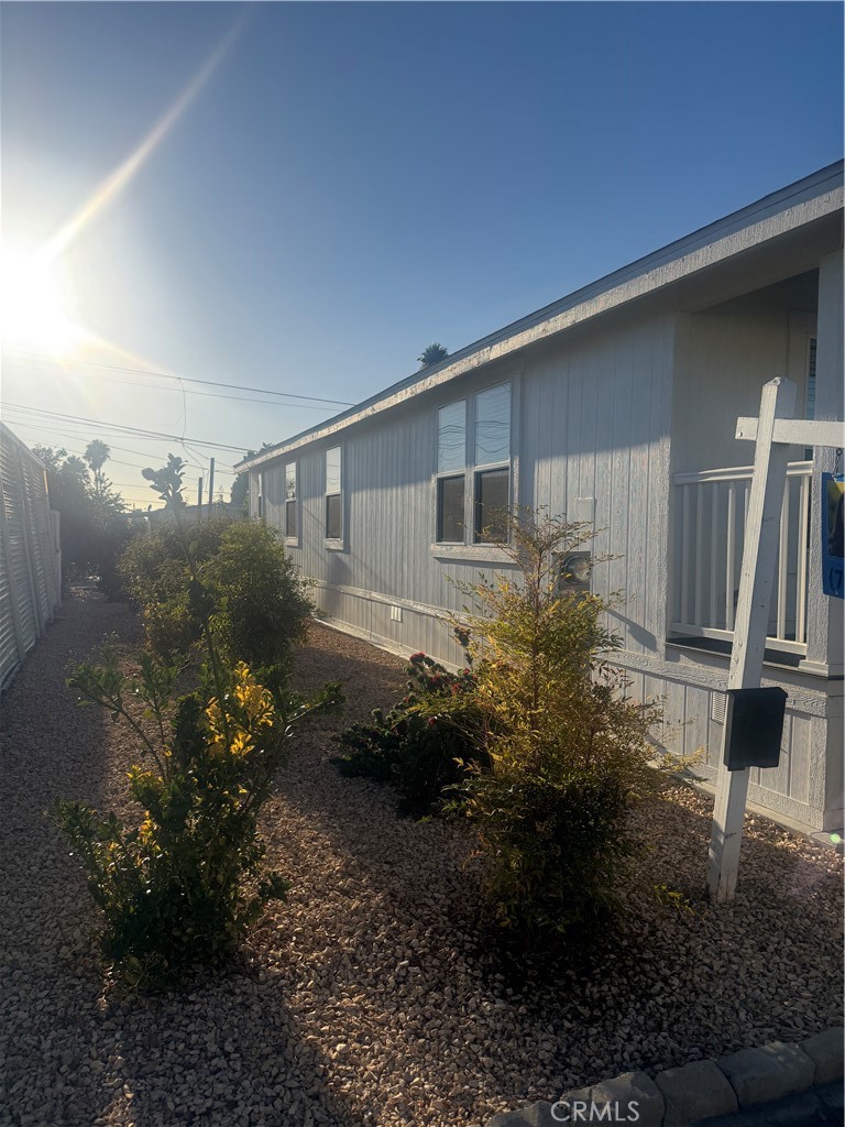 25521 Lincoln 81 Property Photo 3