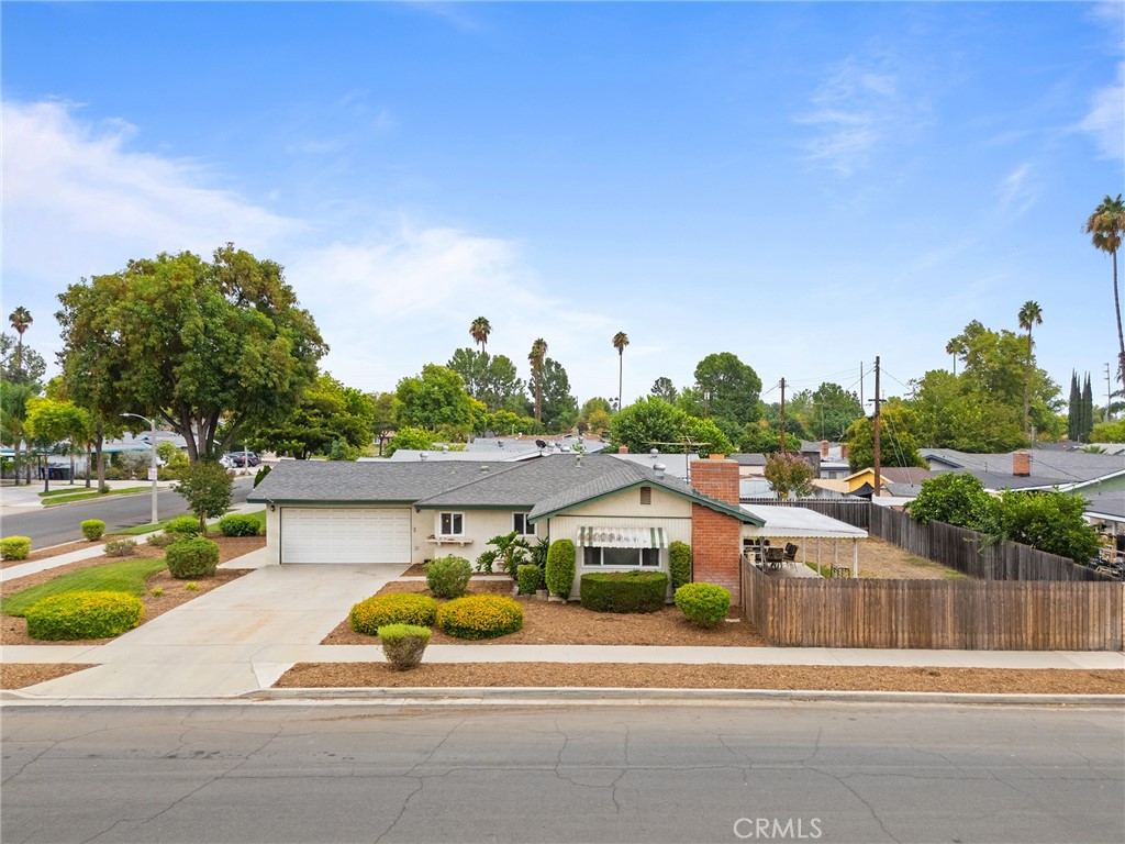 4386 Toyon Road Property Photo 3