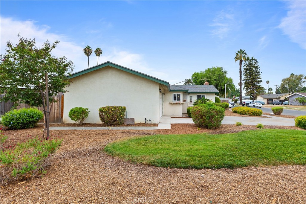 4386 Toyon Road Property Photo 13