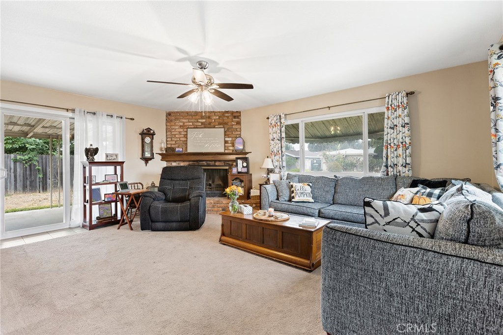 4386 Toyon Road Property Photo 15
