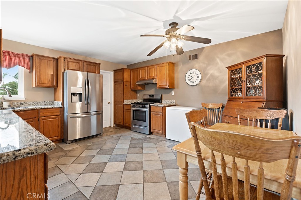 4386 Toyon Road Property Photo 19