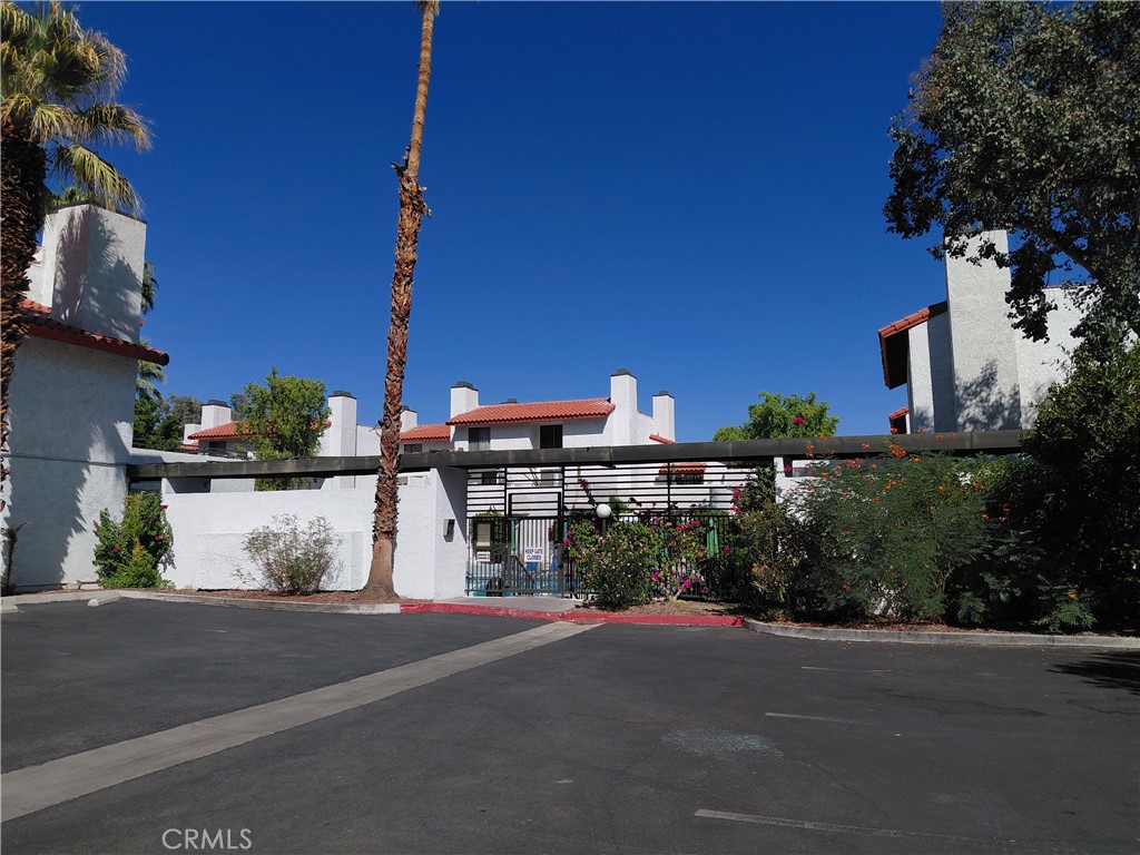 280 S Avenida Caballeros 101 Property Photo 11