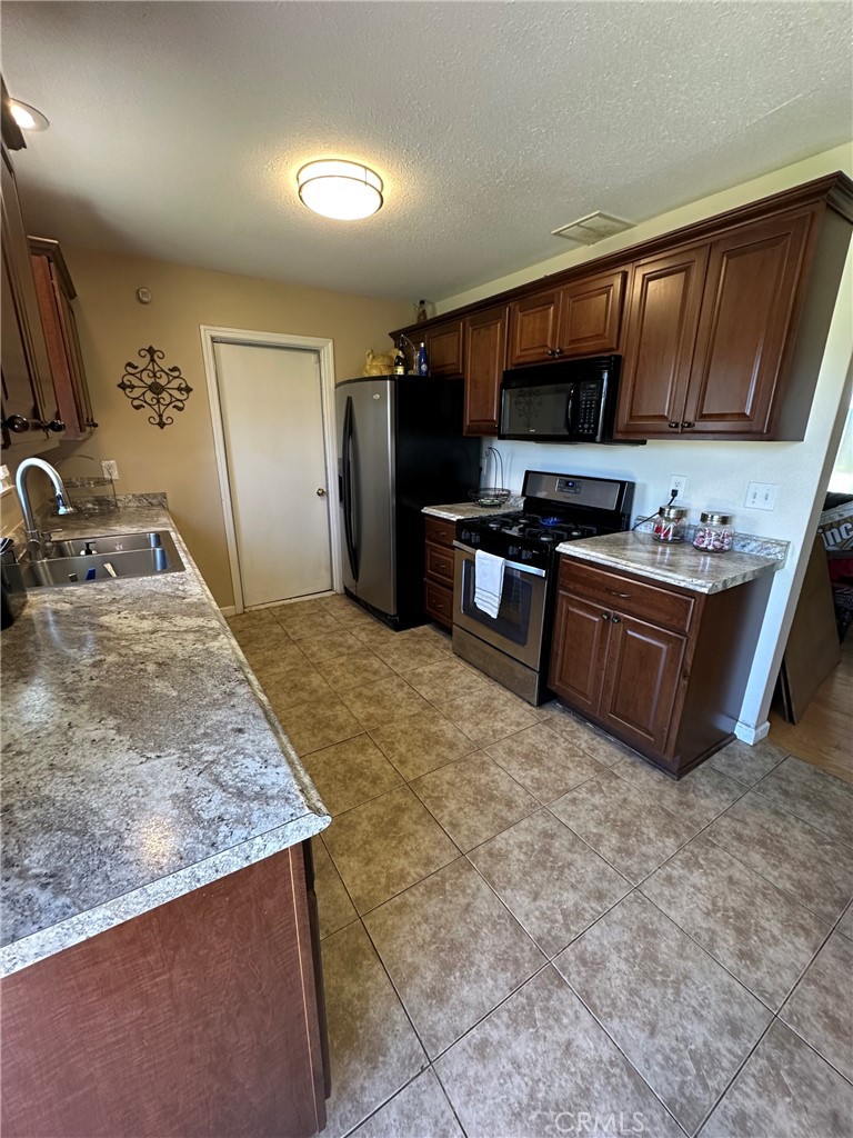 1780 Pescadero Drive Property Photo 10