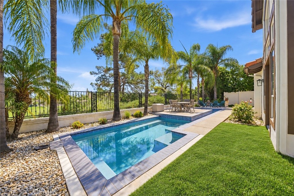 45556 Via Jaca Property Photo 1