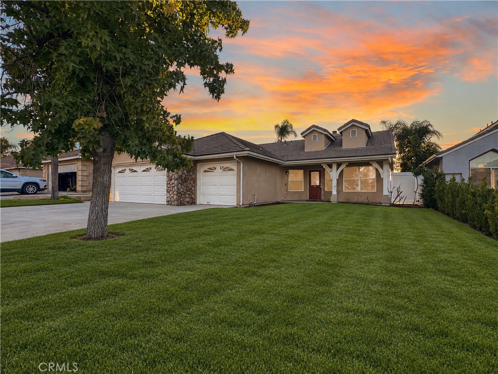 31119 Larchwood Property Photo 1