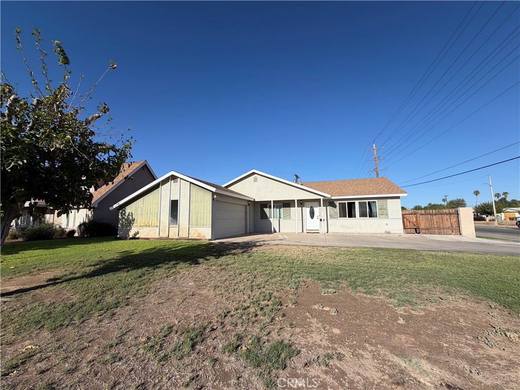 499 N 10th Property Photo 1