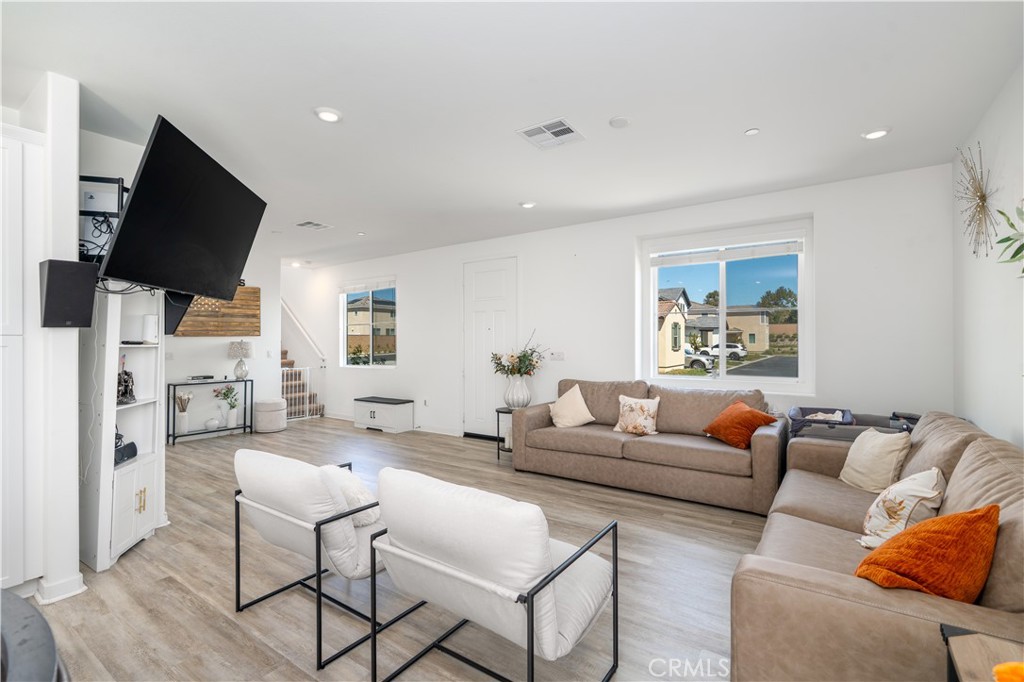 31667 Cobalite Property Photo 9