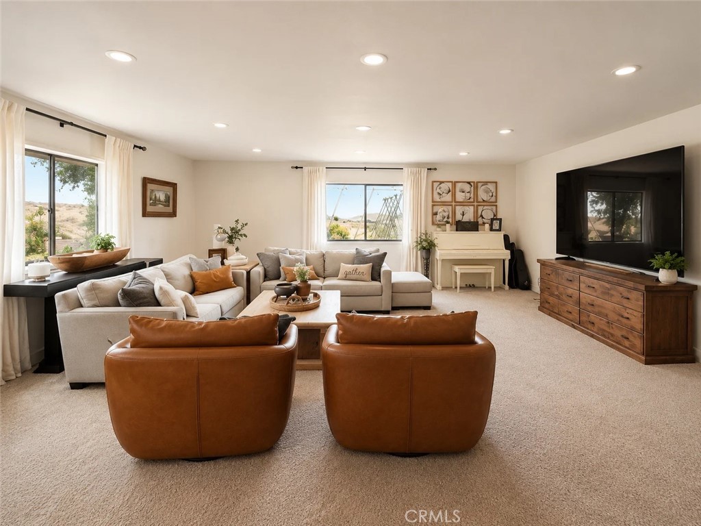 31383 Overcrest Property Photo 10