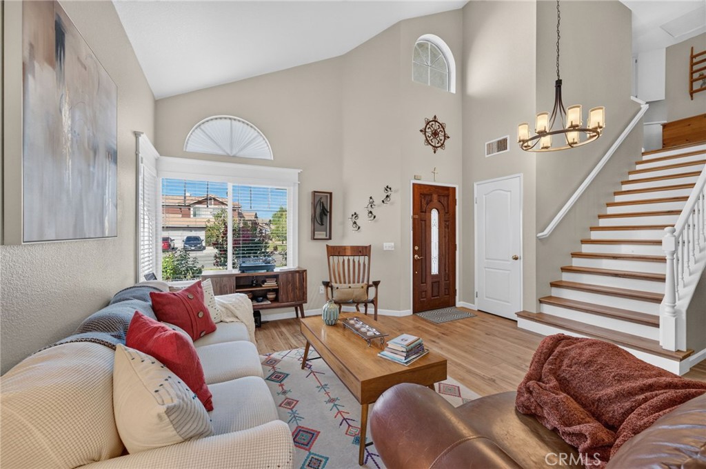 977 Sussex Property Photo 5