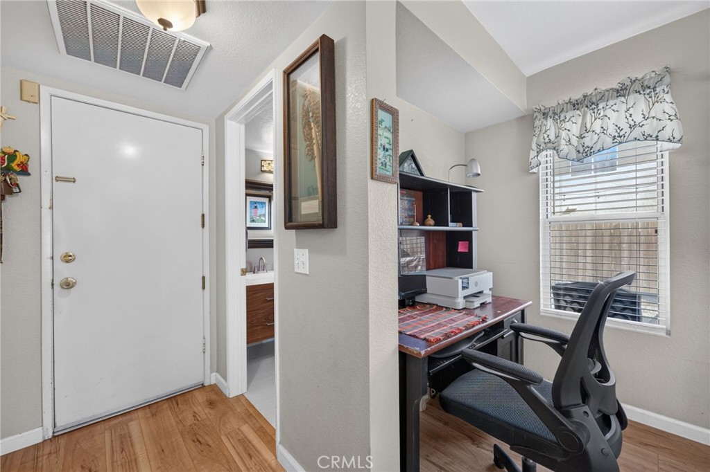 977 Sussex Property Photo 16