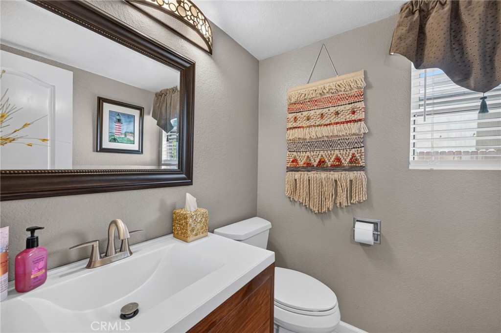 977 Sussex Property Photo 18
