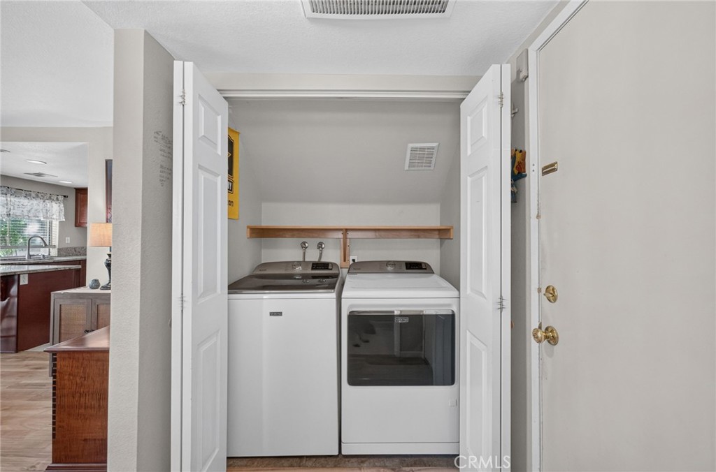 977 Sussex Property Photo 19