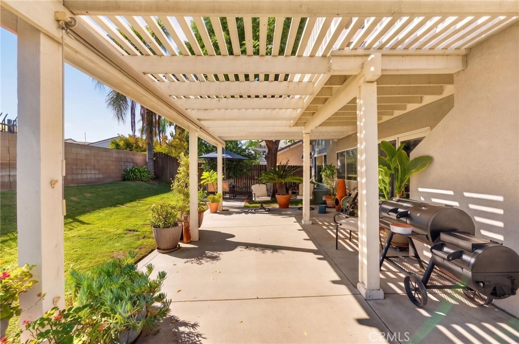 977 Sussex Property Photo 34