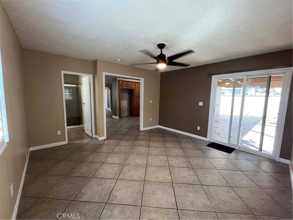 11651 Old Field Avenue Property Photo 5