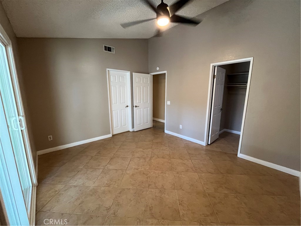11651 Old Field Avenue Property Photo 7