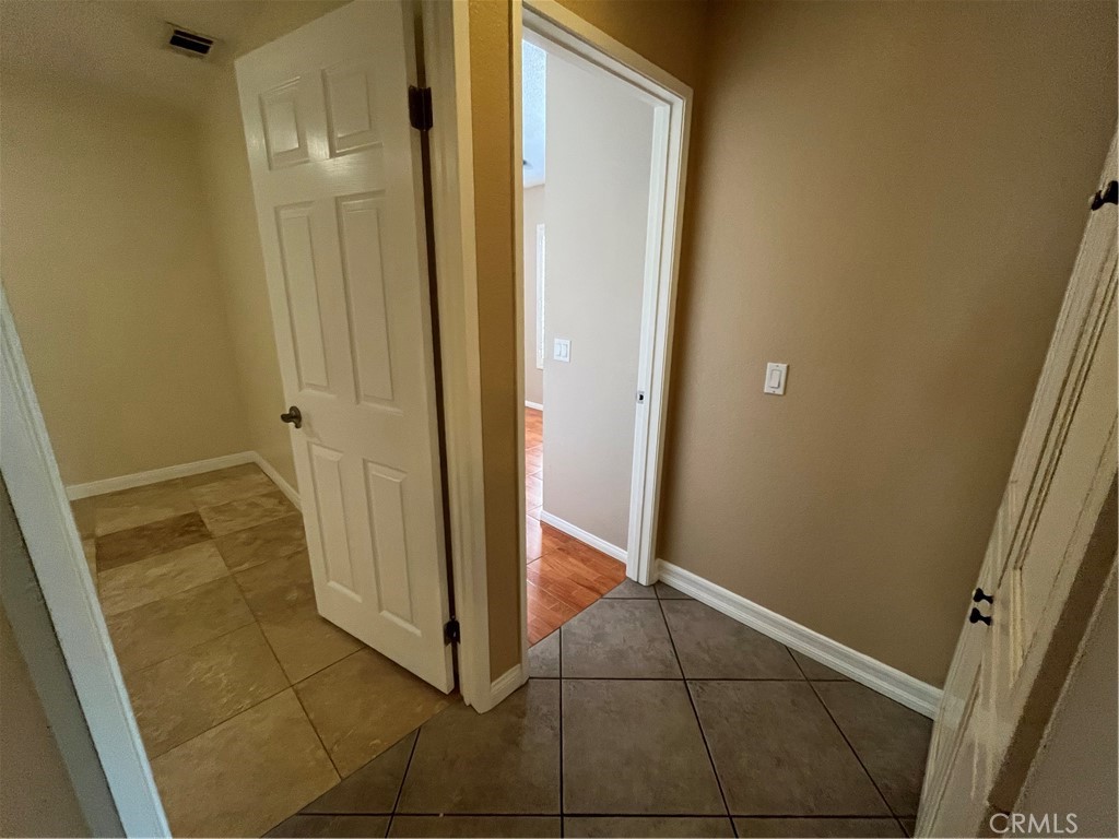 11651 Old Field Avenue Property Photo 9