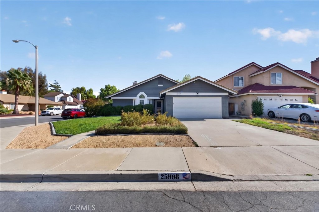 25998 Summer Dawn Court Property Photo 3