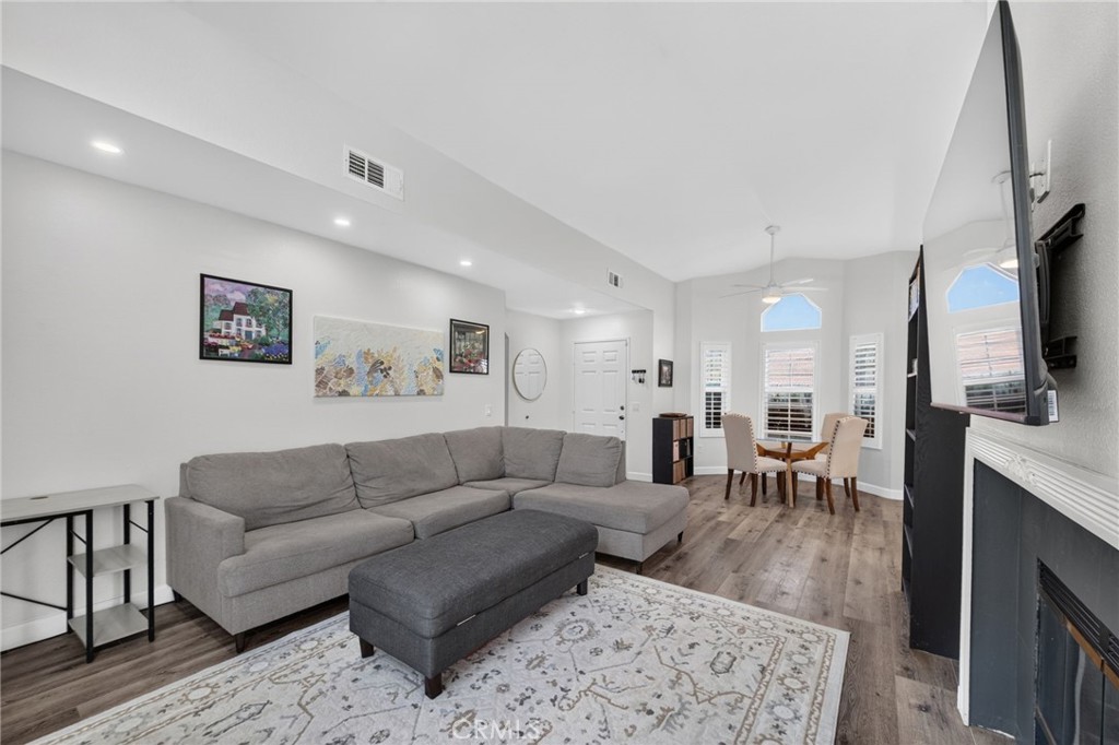 25998 Summer Dawn Court Property Photo 8