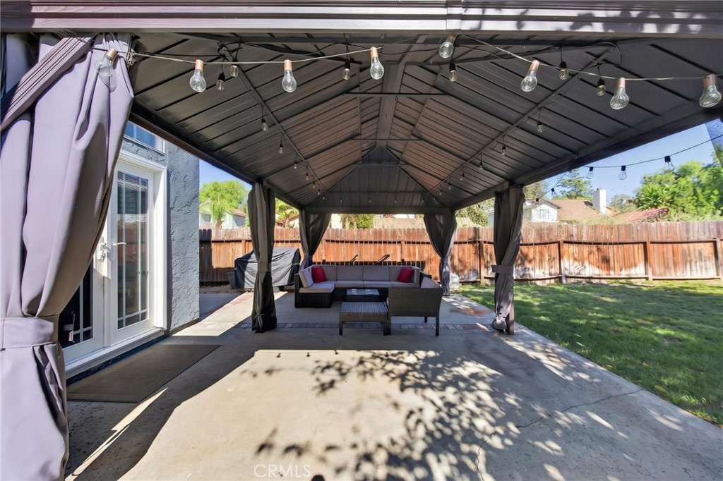 25998 Summer Dawn Court Property Photo 32