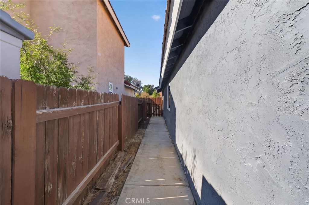25998 Summer Dawn Court Property Photo 34