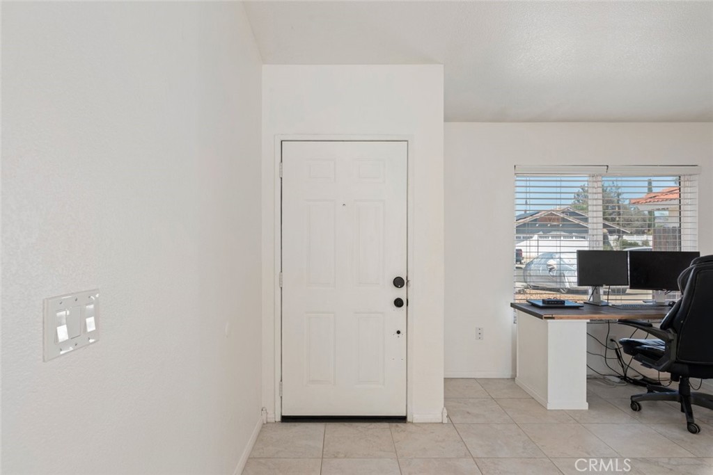 25251 Ridgeplume Property Photo 6