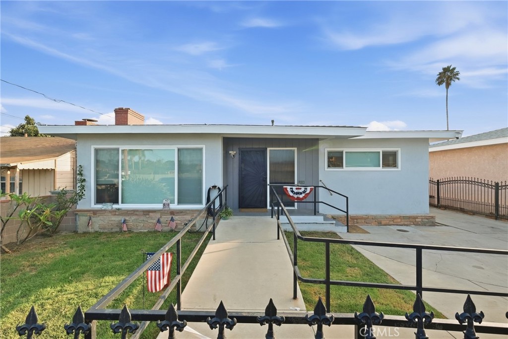 4170 Lavinia Property Photo 1