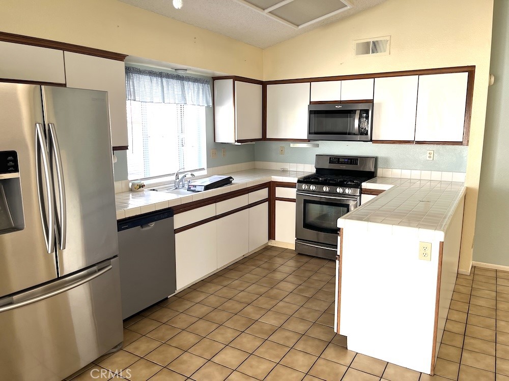 26280 Potomac Property Photo 11