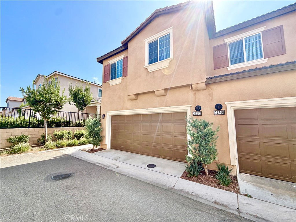 24242 Hazelnut Avenue Property Photo 2