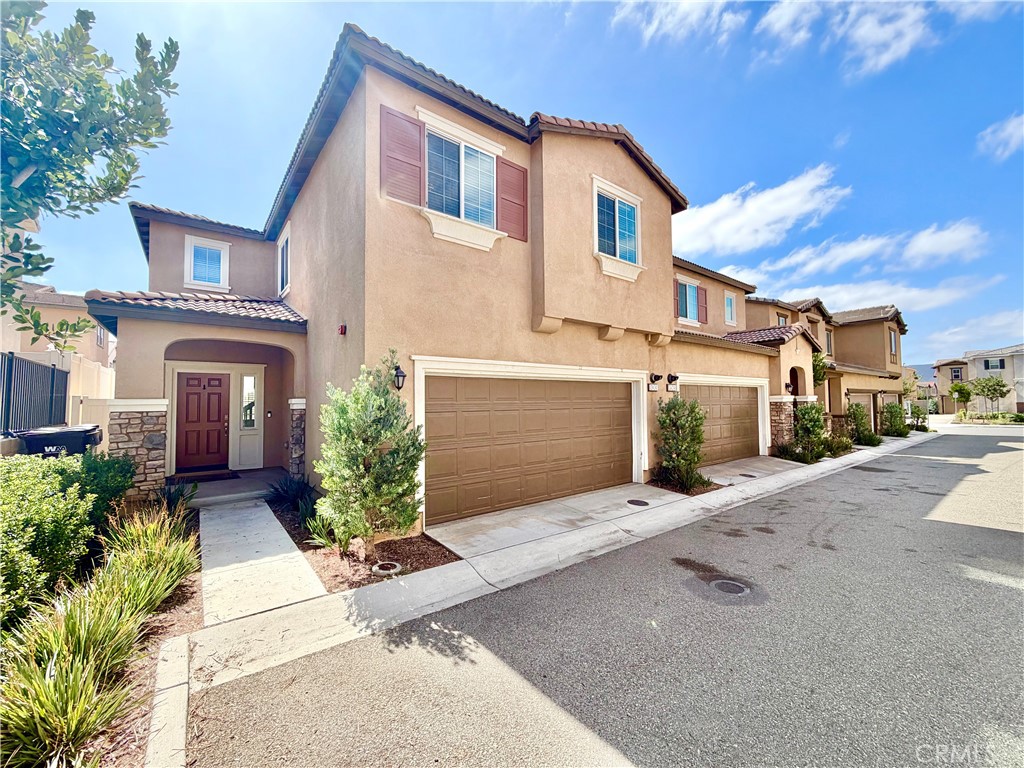24242 Hazelnut Avenue Property Photo 3