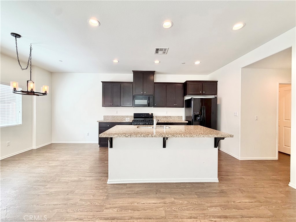 24242 Hazelnut Avenue Property Photo 10