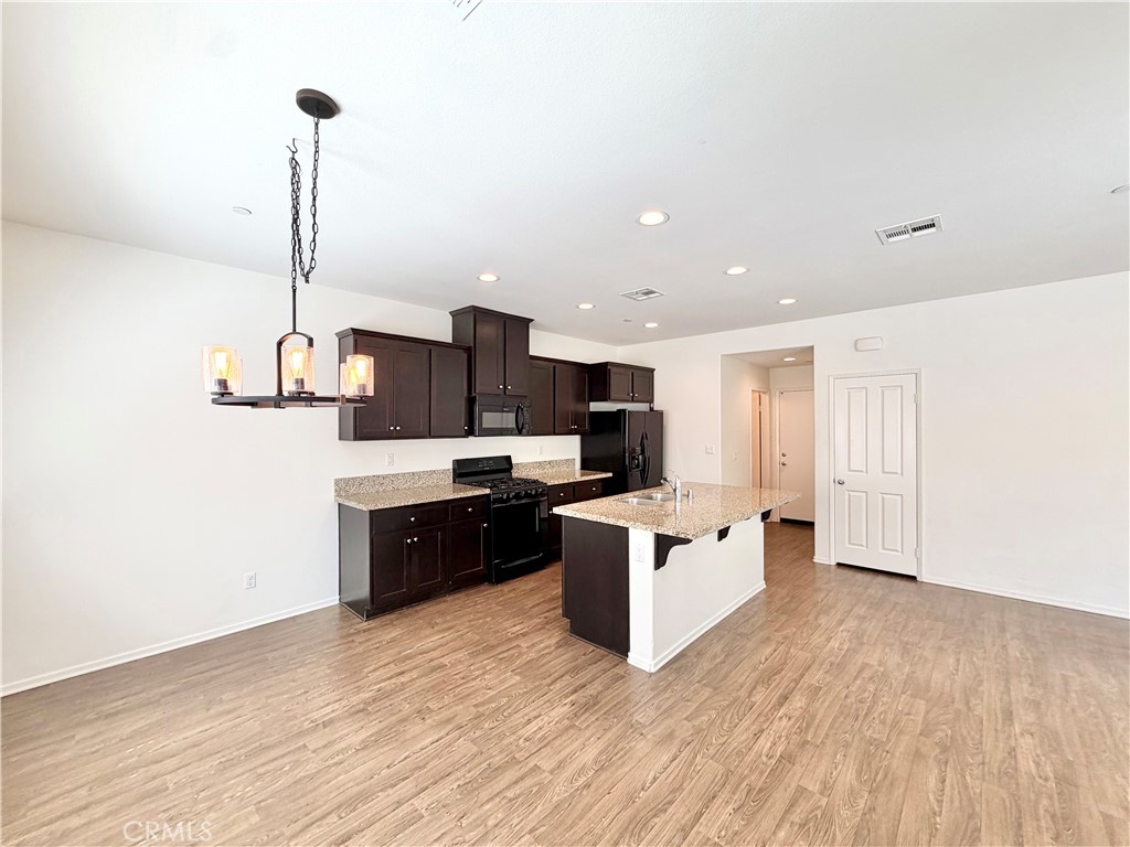 24242 Hazelnut Avenue Property Photo 11