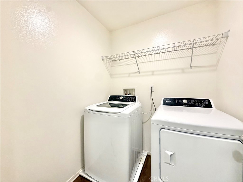 24242 Hazelnut Avenue Property Photo 21