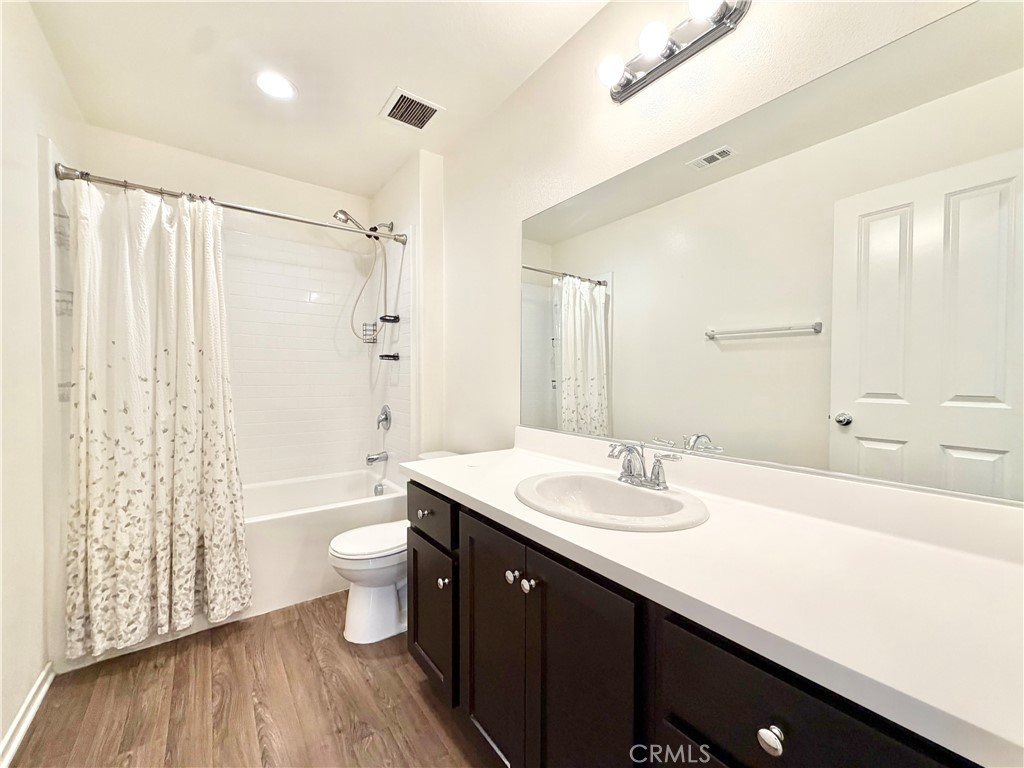 24242 Hazelnut Avenue Property Photo 22