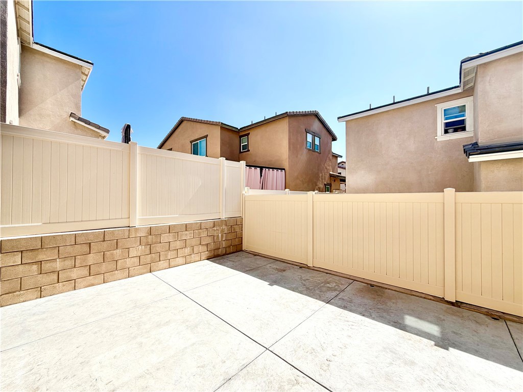24242 Hazelnut Avenue Property Photo 35