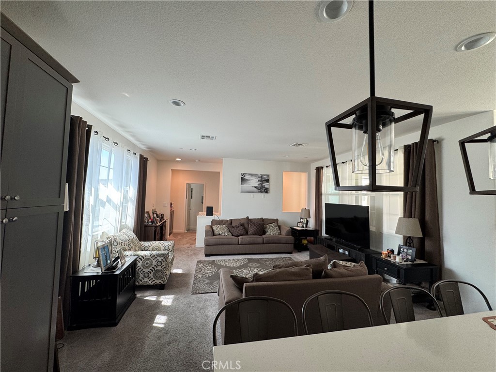 9501 Retreat Property Photo 3