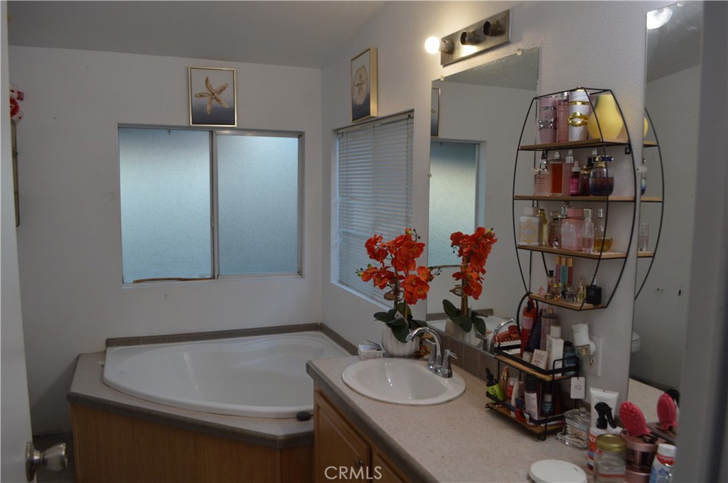 115 N Manzanita Court Property Photo 11