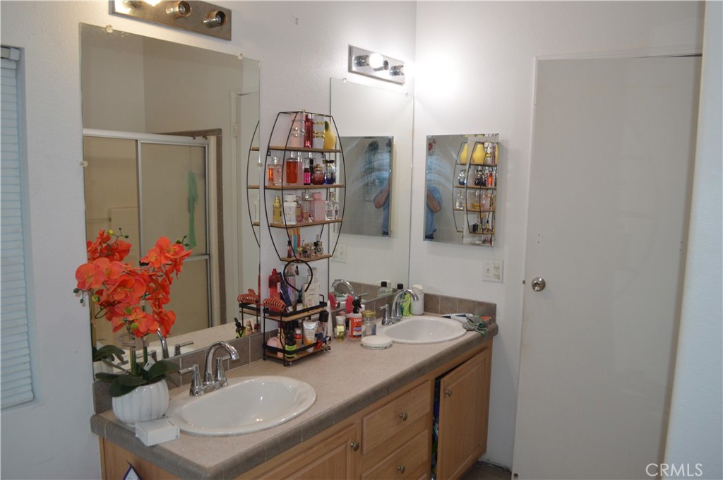 115 N Manzanita Court Property Photo 21