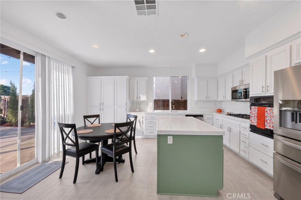 29193 Promenade Road Property Photo 3