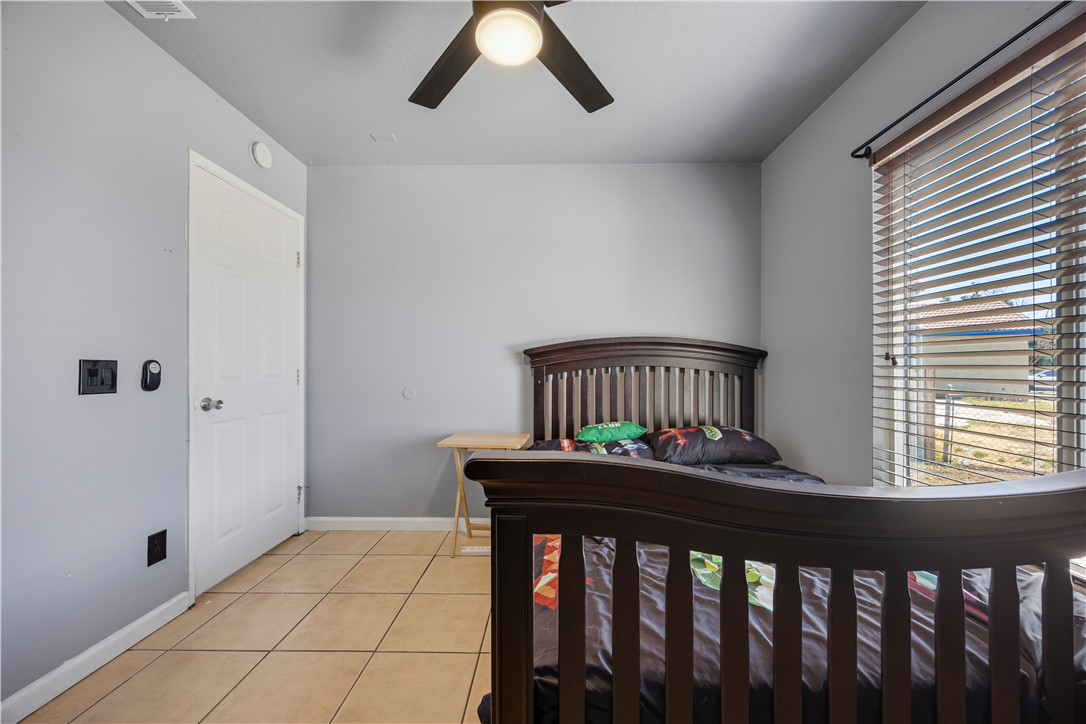 10716 Wakefield Street E Property Photo 9