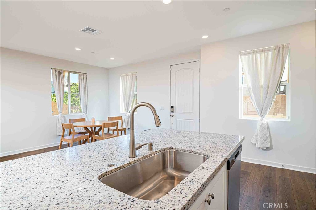 33197 Opal Glass Drive Property Photo 9