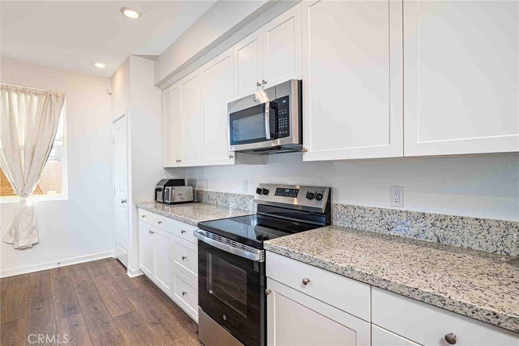 33197 Opal Glass Drive Property Photo 11