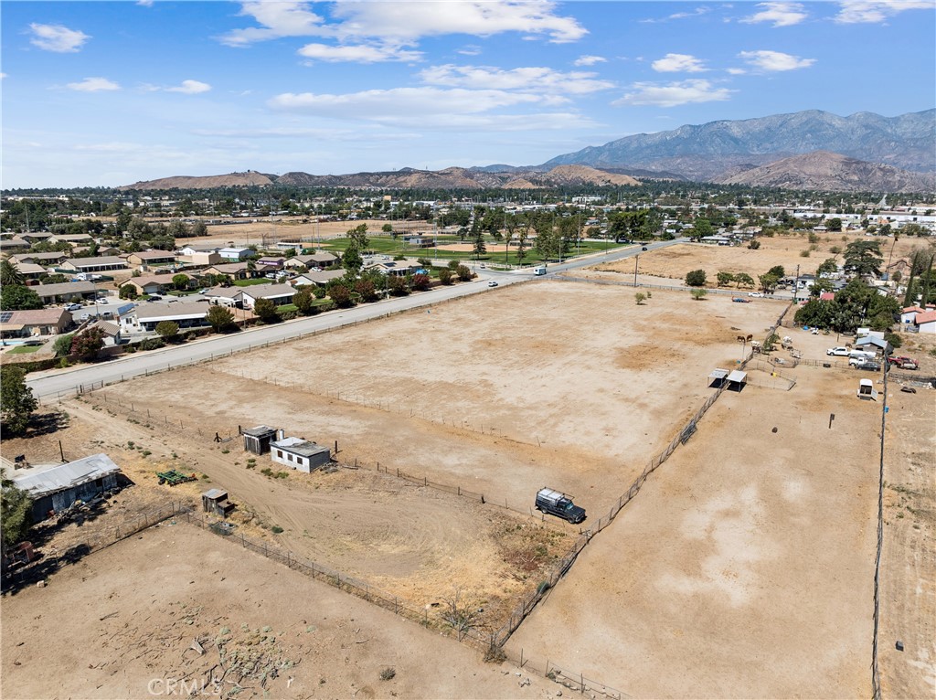 800 Charles Property Photo 7