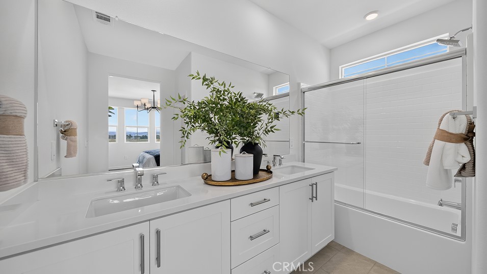 8368 Toyon Street Property Photo 16