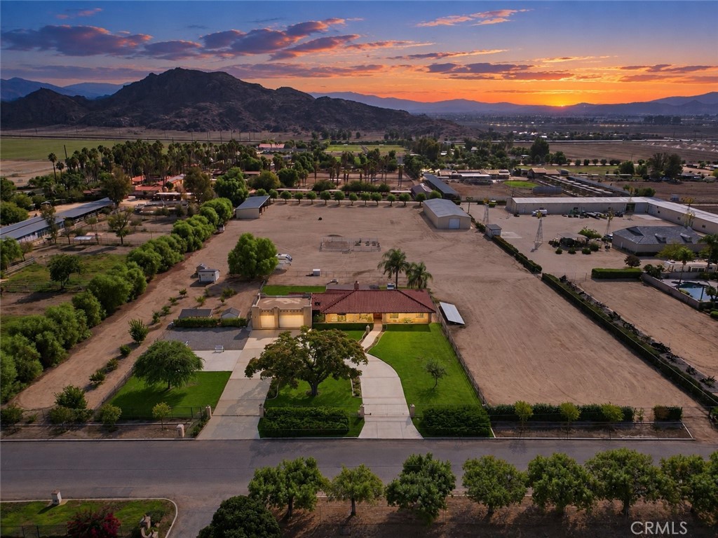 25124 Los Rancherias Property Photo 1