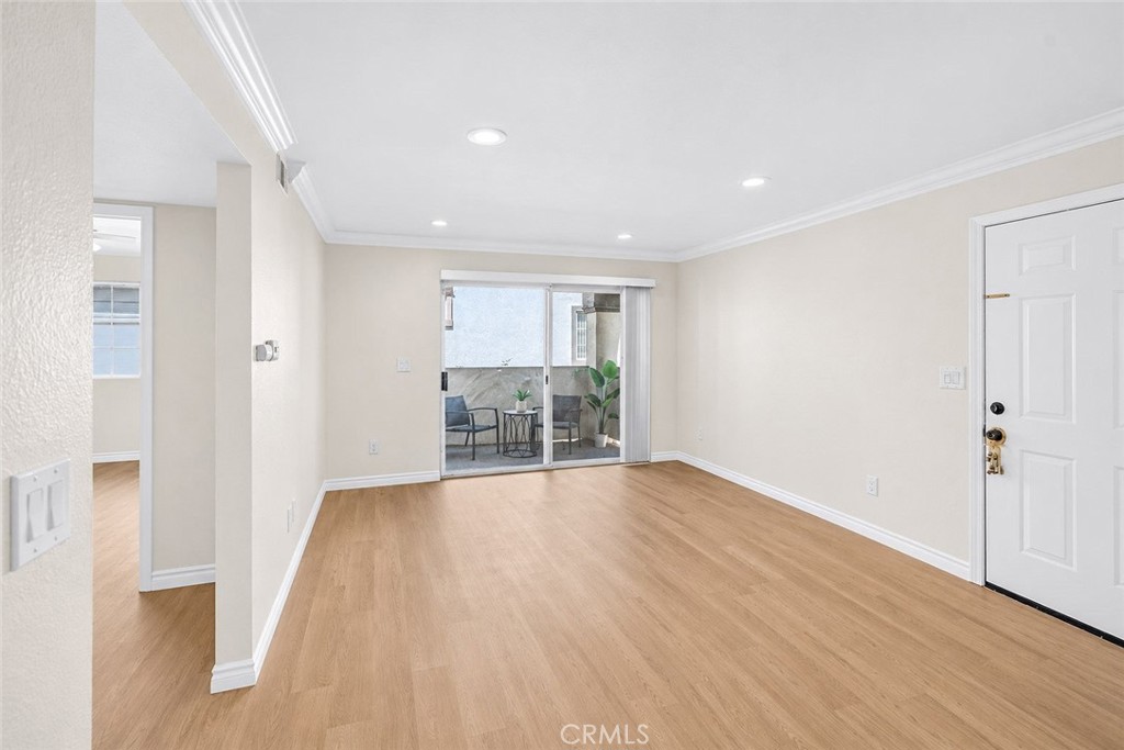 16377 Lakeshore Drive 6k Property Photo 2