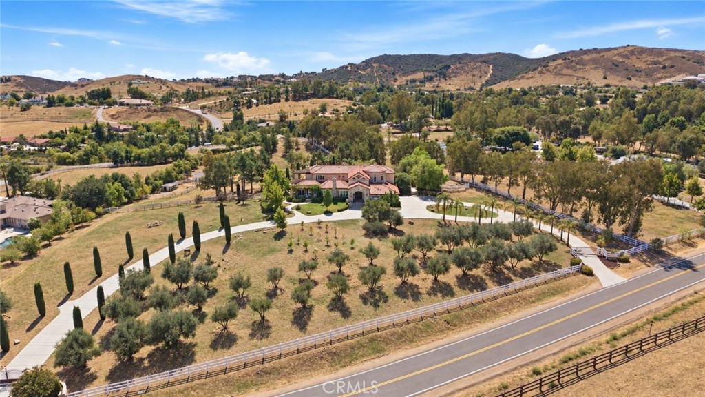 20855 Avenida Castilla Property Photo 5